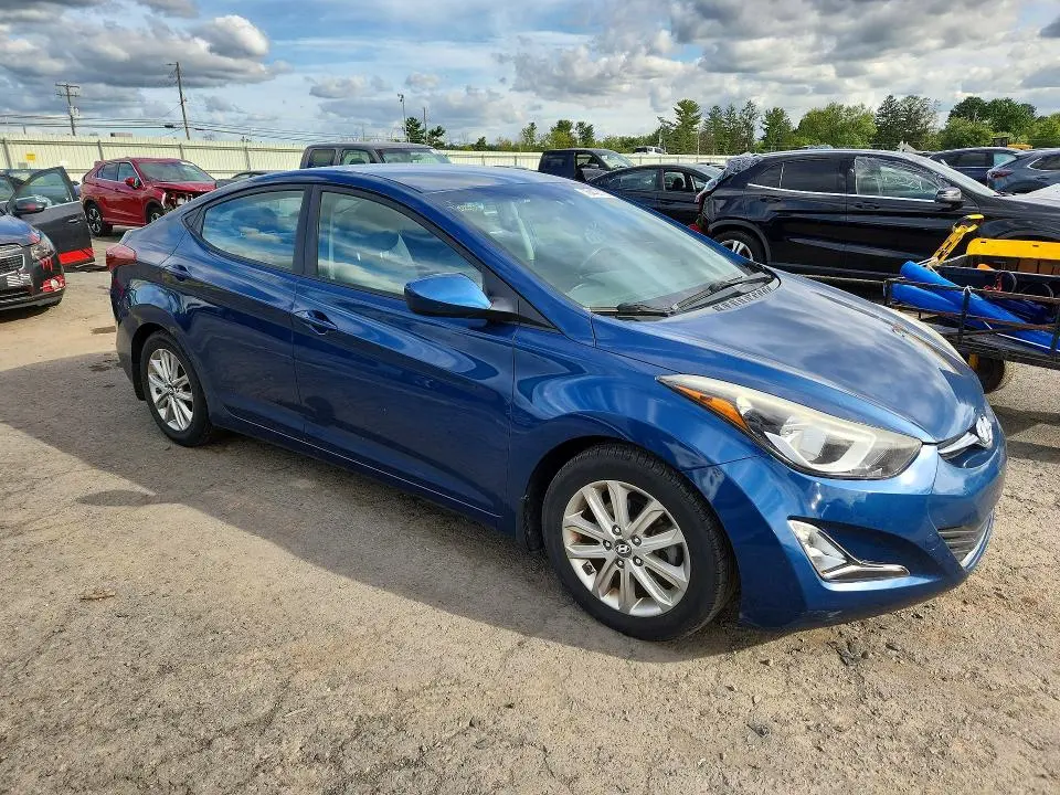 2015 HYUNDAI ELANTRA SE  