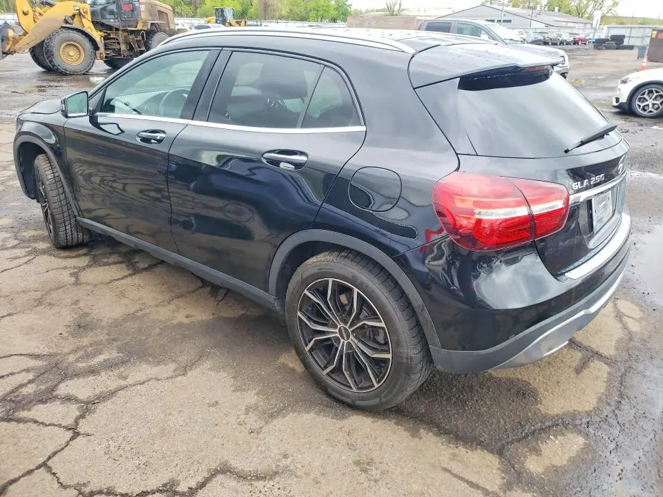 2020 MERCEDES-BENZ GLA 250 4MATIC  