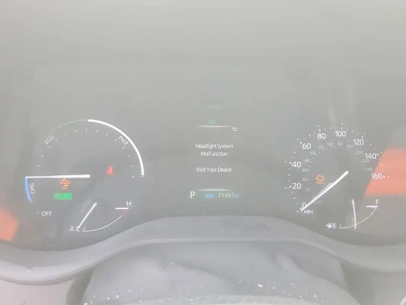 2022 TOYOTA SIENNA LE  