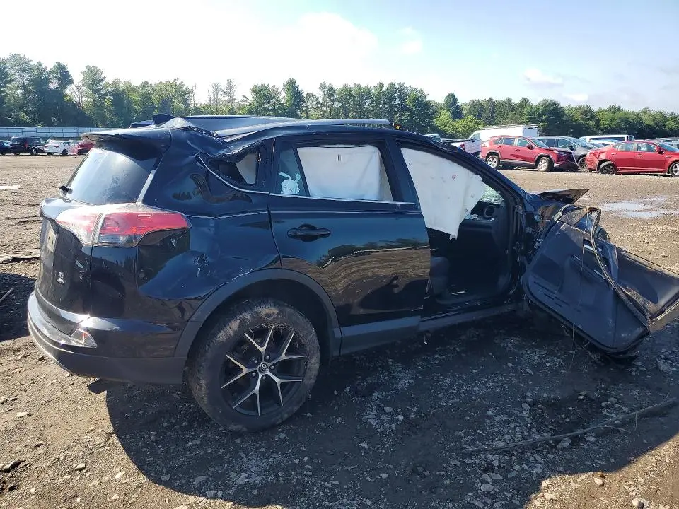 2018 TOYOTA RAV4 SE  