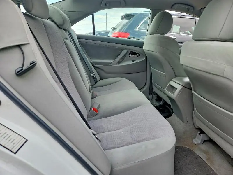 2011 TOYOTA CAMRY LE  