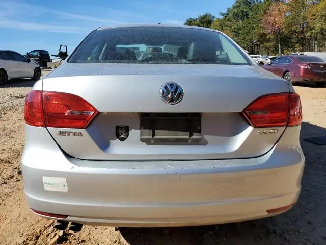 2013 VOLKSWAGEN JETTA SE  