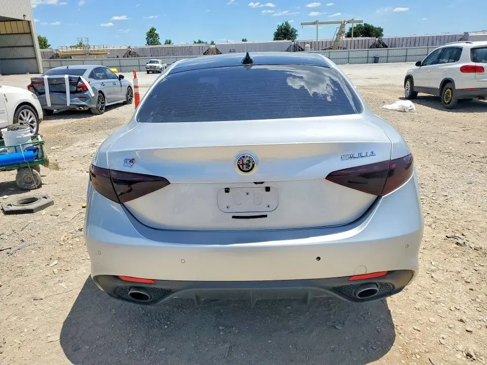 2017 ALFA ROMEO GIULIA TI Q4  