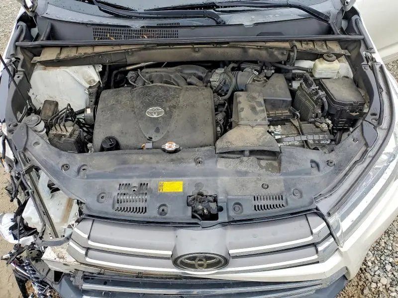 2018 TOYOTA HIGHLANDER LIMITED  