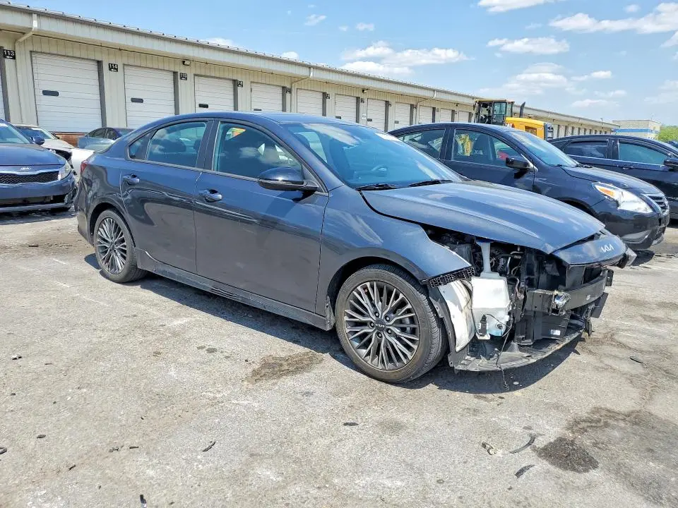 2024 KIA FORTE GT LINE  