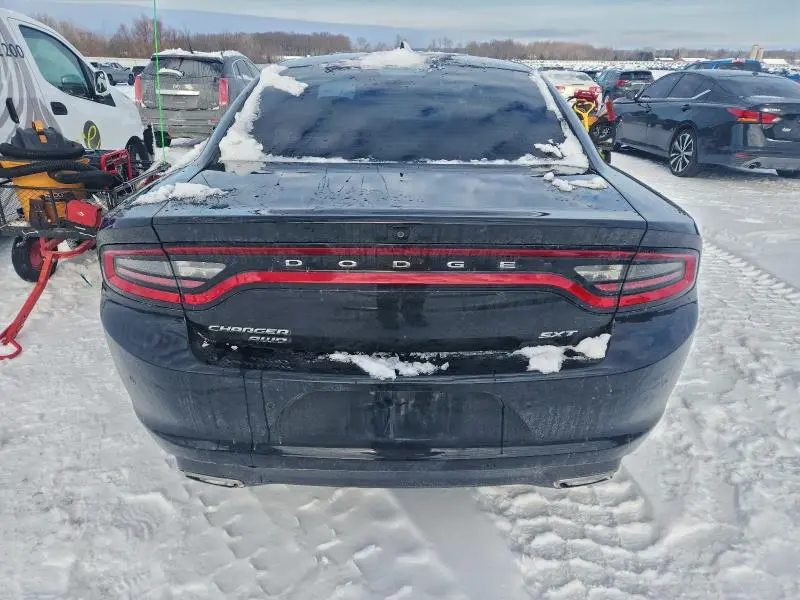 2016 DODGE CHARGER SXT  