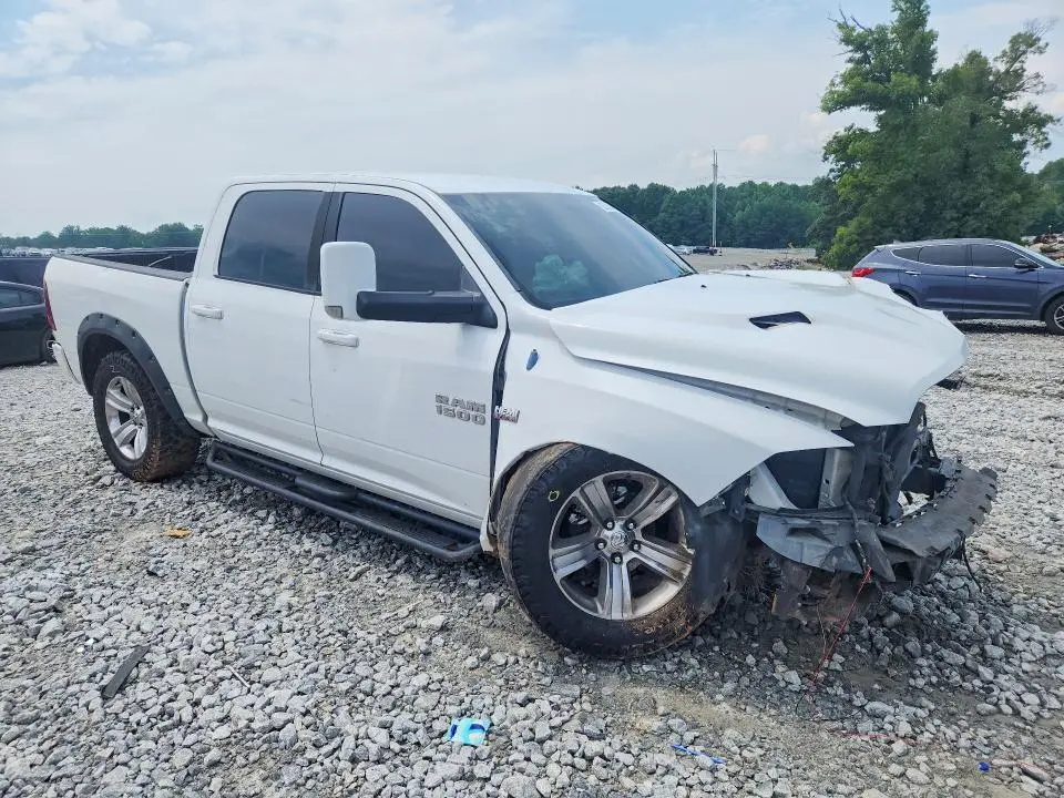 2013 RAM 1500 SPORT  