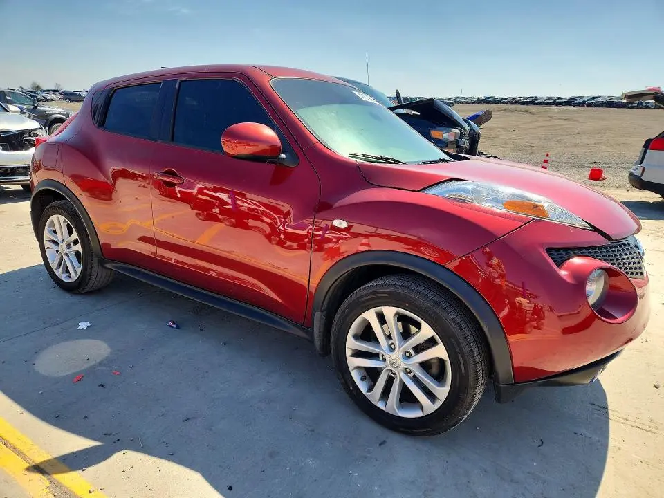 2011 NISSAN JUKE S  