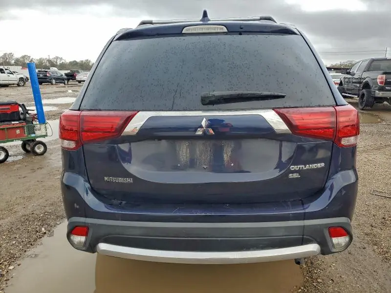 2018 MITSUBISHI OUTLANDER SE  
