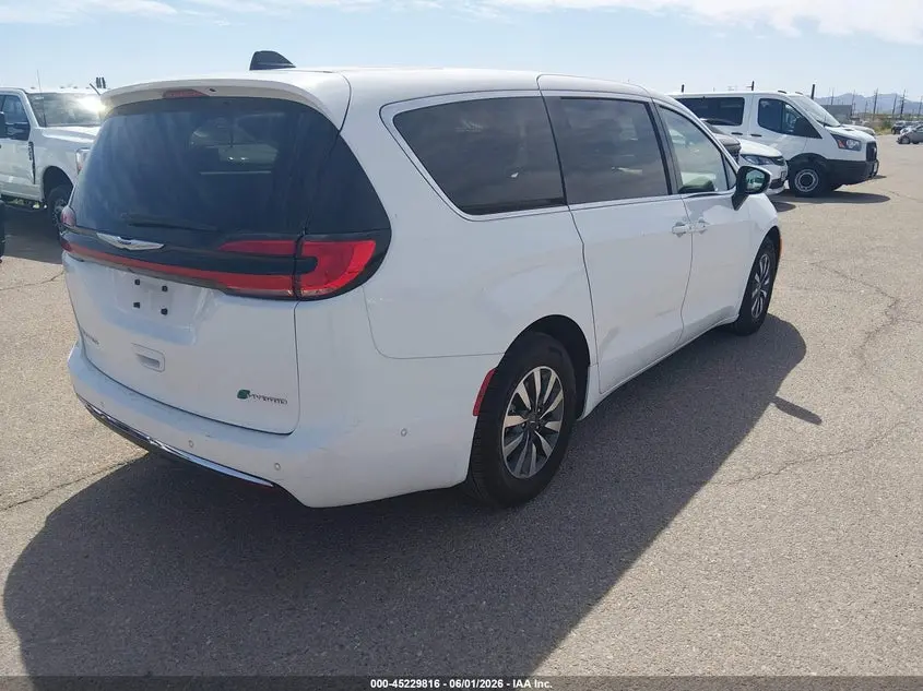 2023 CHRYSLER PACIFICA HYBRID TOURING L