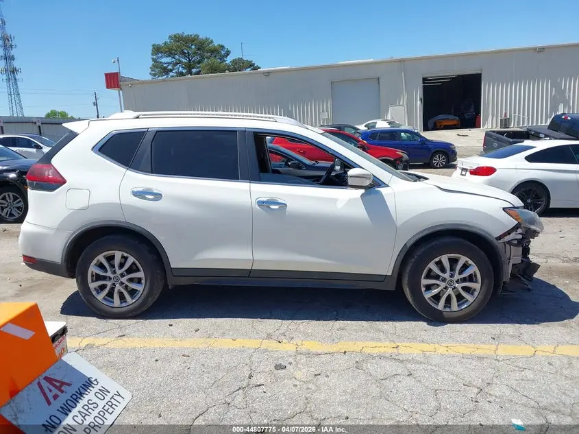 2020 NISSAN ROGUE SV FWD