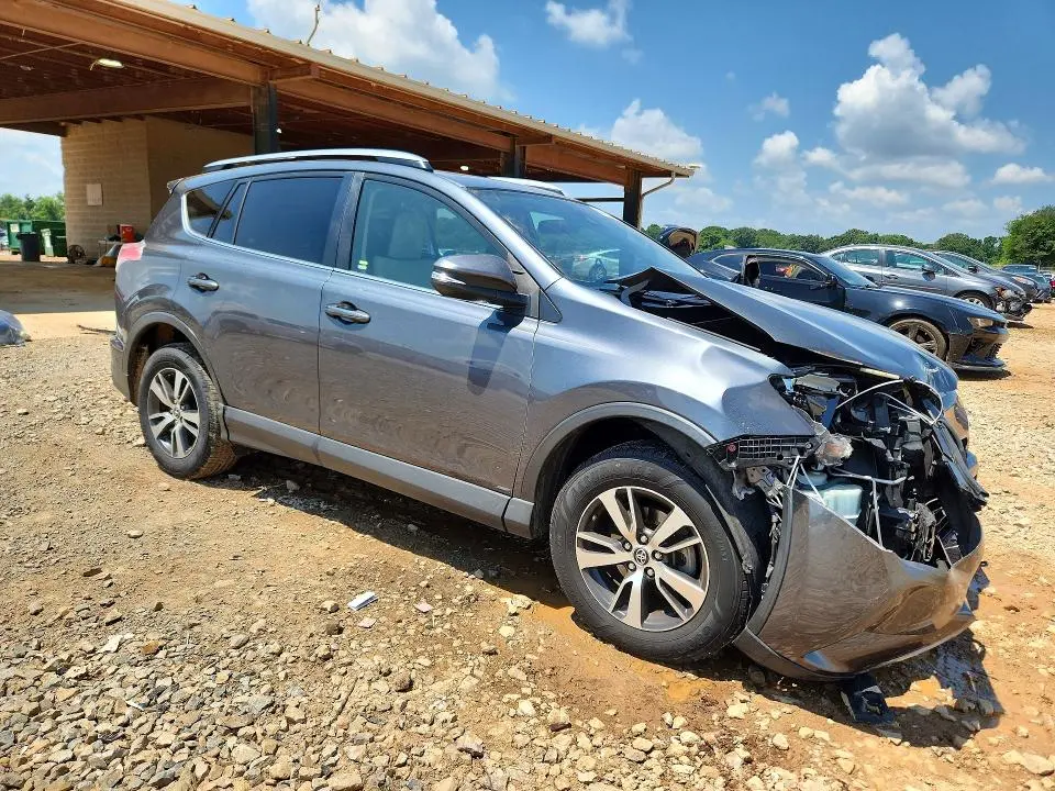 2017 TOYOTA RAV4 XLE  