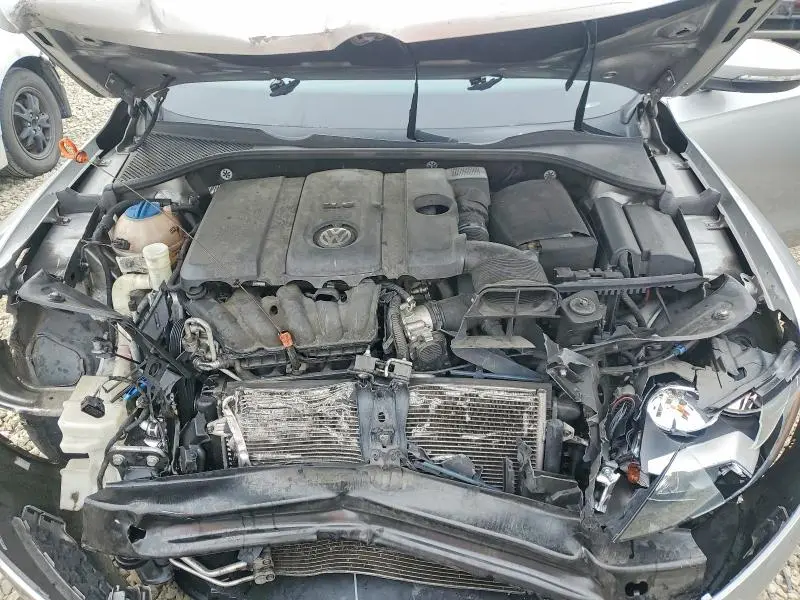 2012 VOLKSWAGEN PASSAT SE  