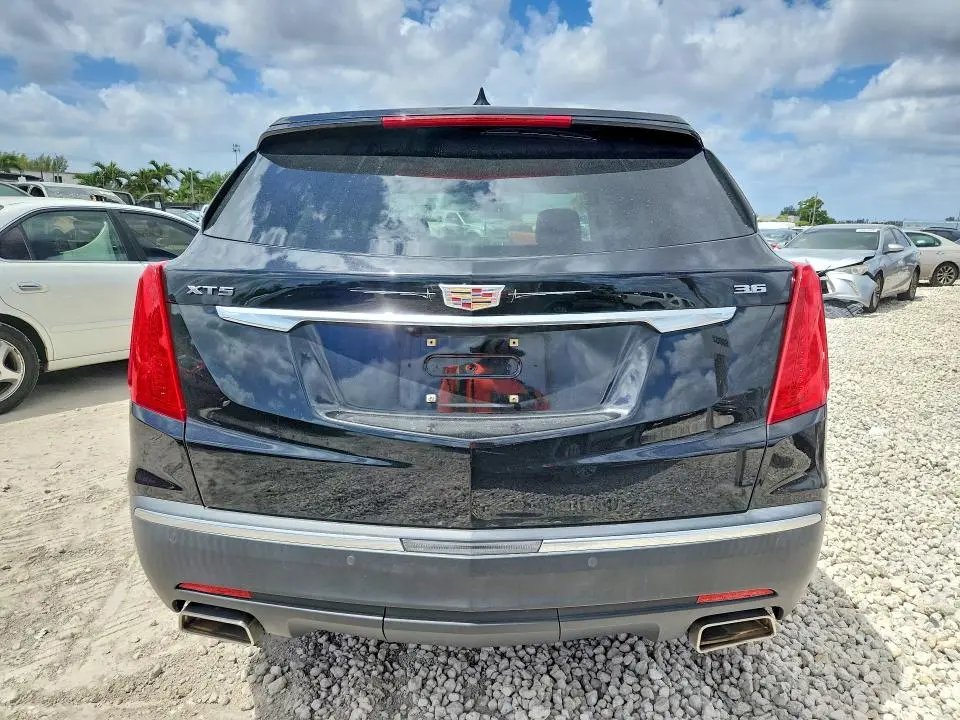 2018 CADILLAC XT5 LUXURY  