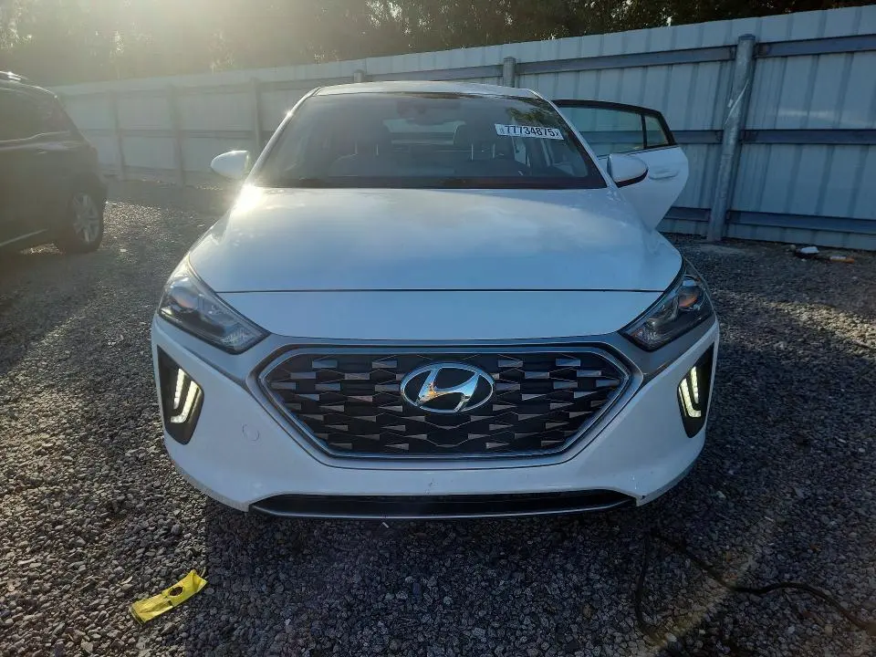 2021 HYUNDAI IONIQ SE  