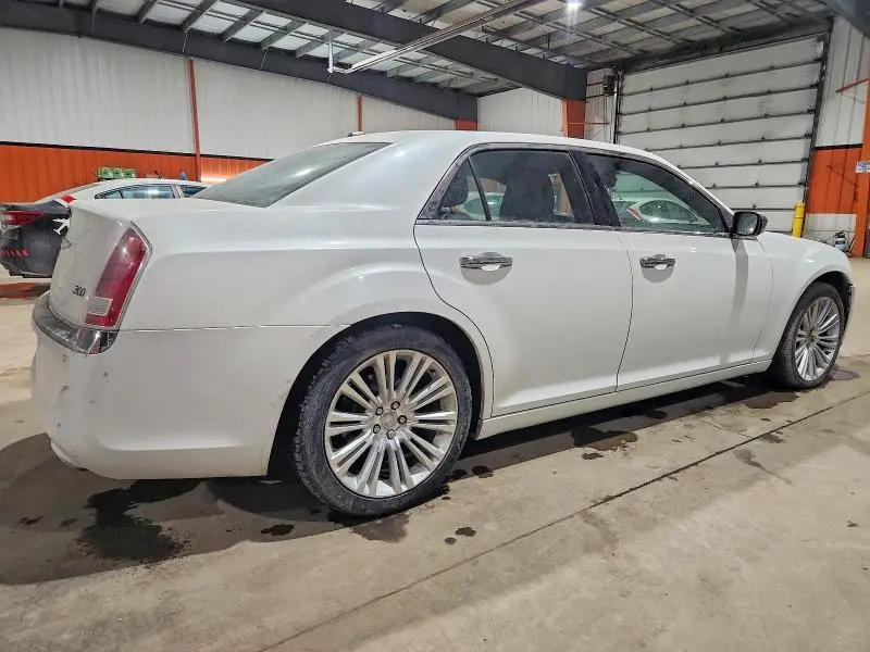 2011 CHRYSLER 300 LIMITED  