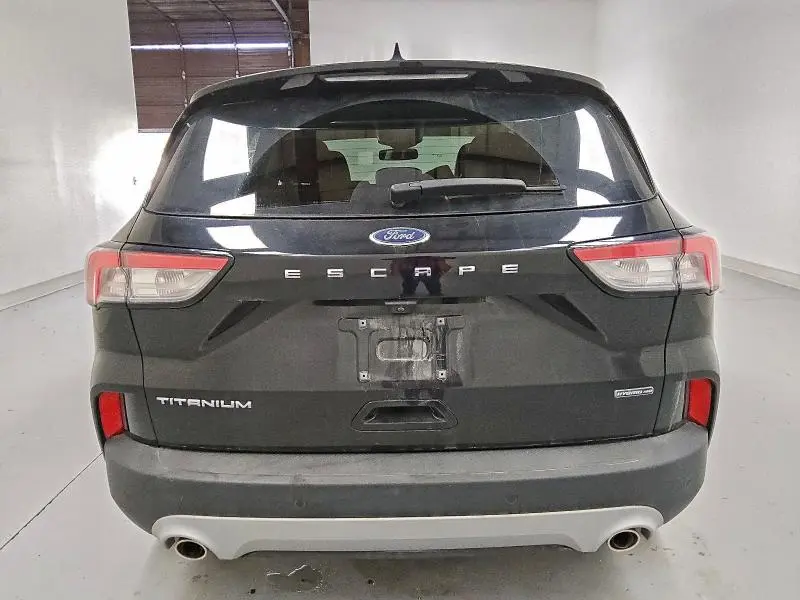 2022 FORD ESCAPE TITANIUM  