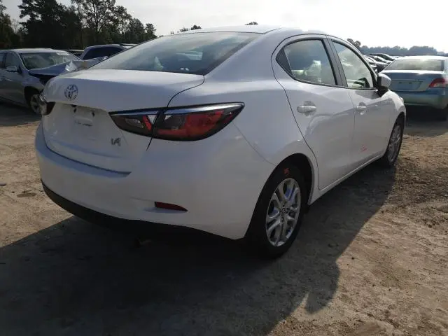 2018 TOYOTA YARIS IA