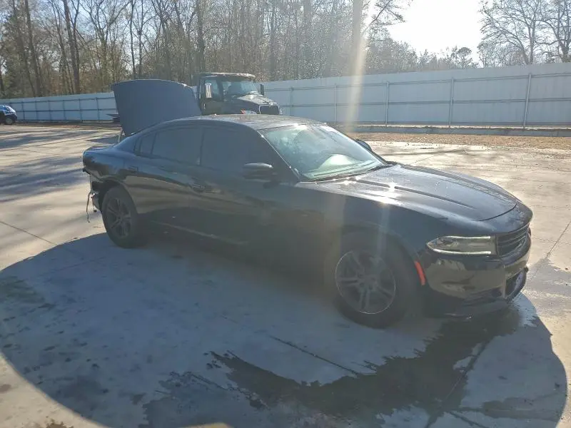 2015 DODGE CHARGER SE  