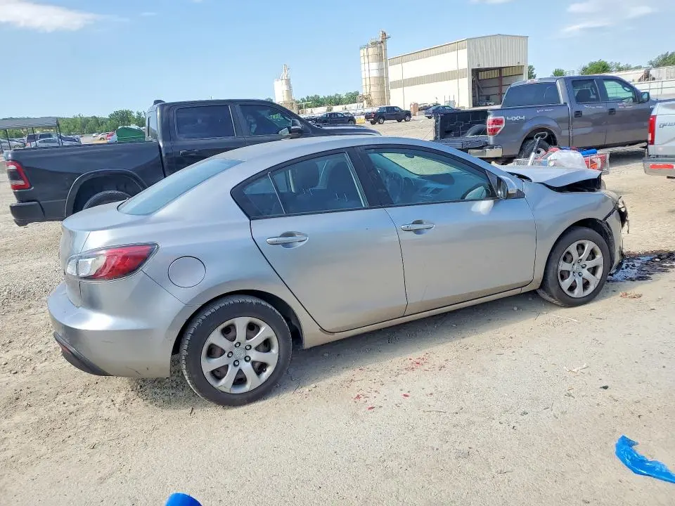 2011 MAZDA 3 I  