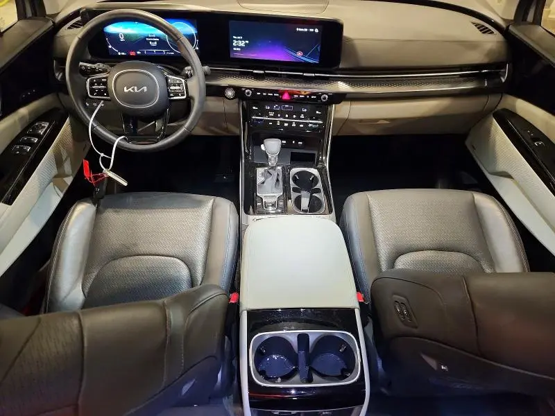 2024 KIA CARNIVAL SX PRESTIGE  