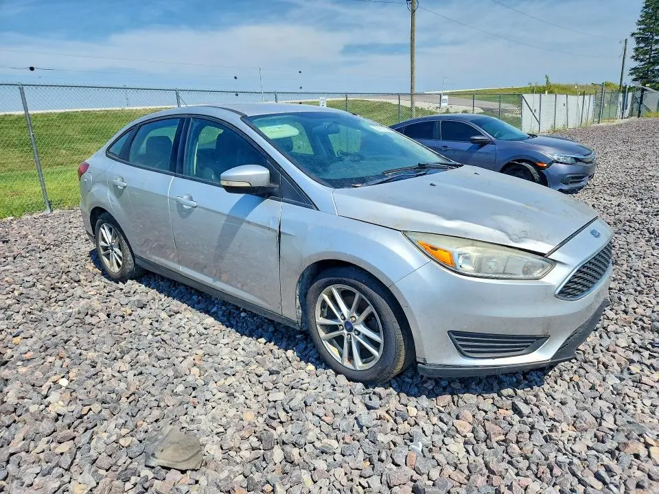 2017 FORD FOCUS SE  