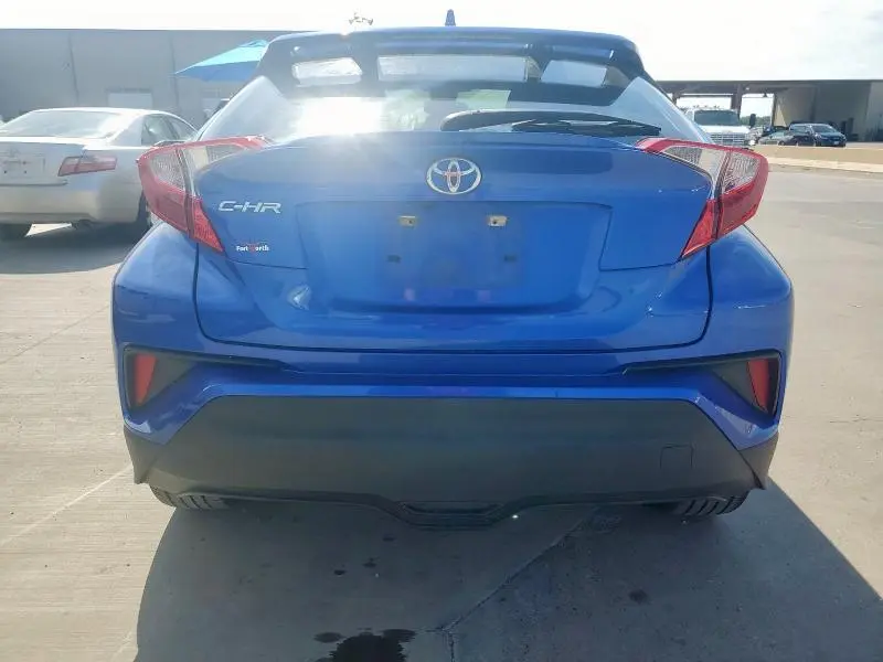2020 TOYOTA C-HR XLE