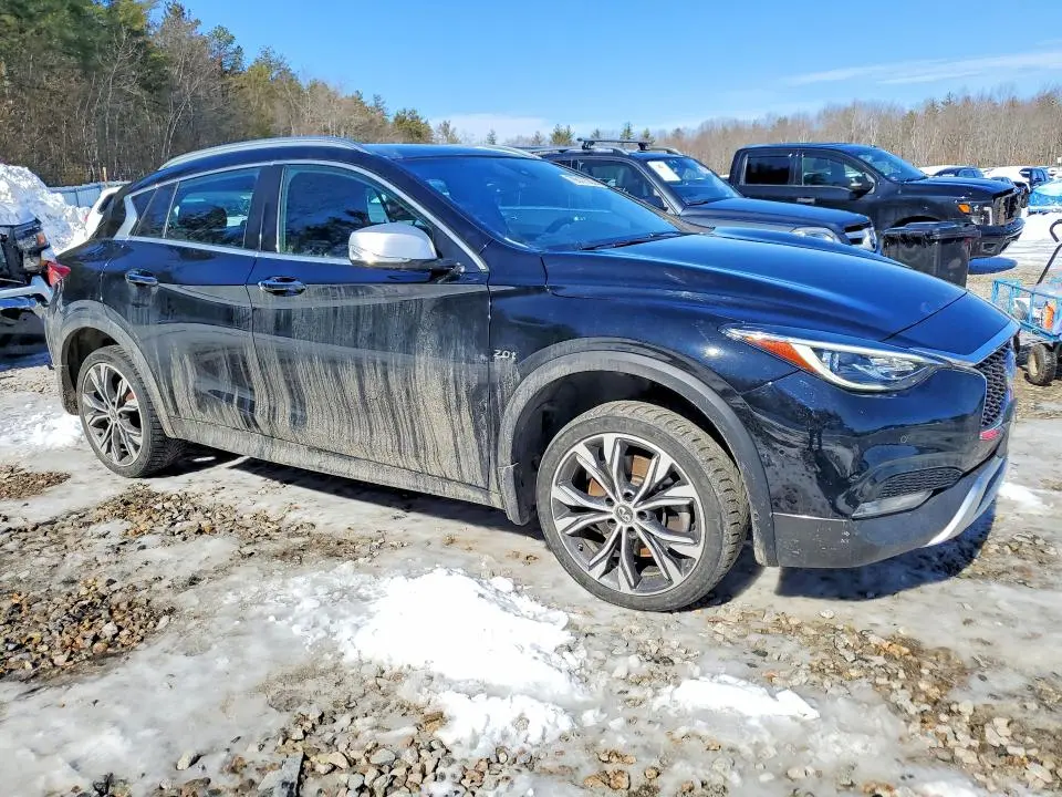 2017 INFINITI QX30 PREMIUM  
