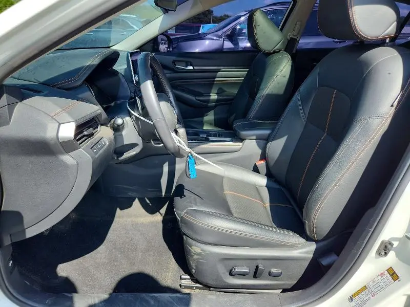 2022 NISSAN ALTIMA SR  