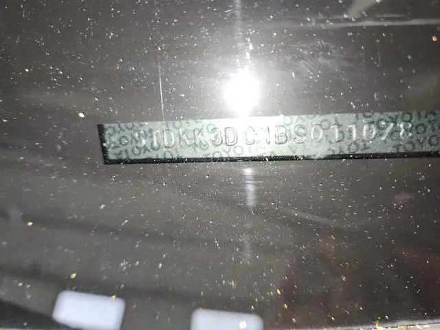 2011 TOYOTA SIENNA LE  