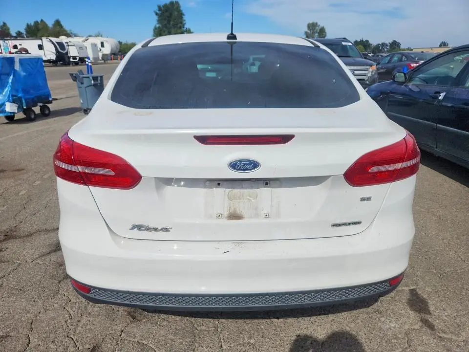2018 FORD FOCUS SE  