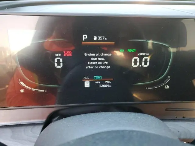 2023 KIA SPORTAGE X LINE  