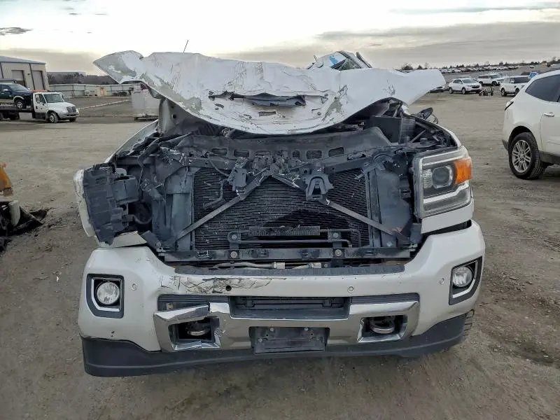 2019 GMC SIERRA K2500 DENALI  