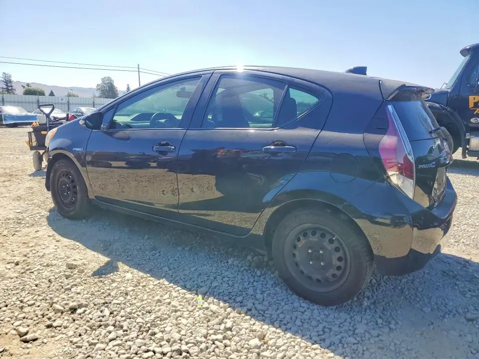 2015 TOYOTA PRIUS C ONE  