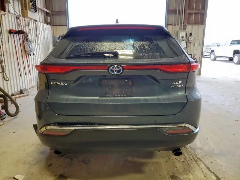 2022 TOYOTA VENZA LE  