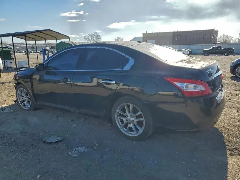 2010 NISSAN MAXIMA S  