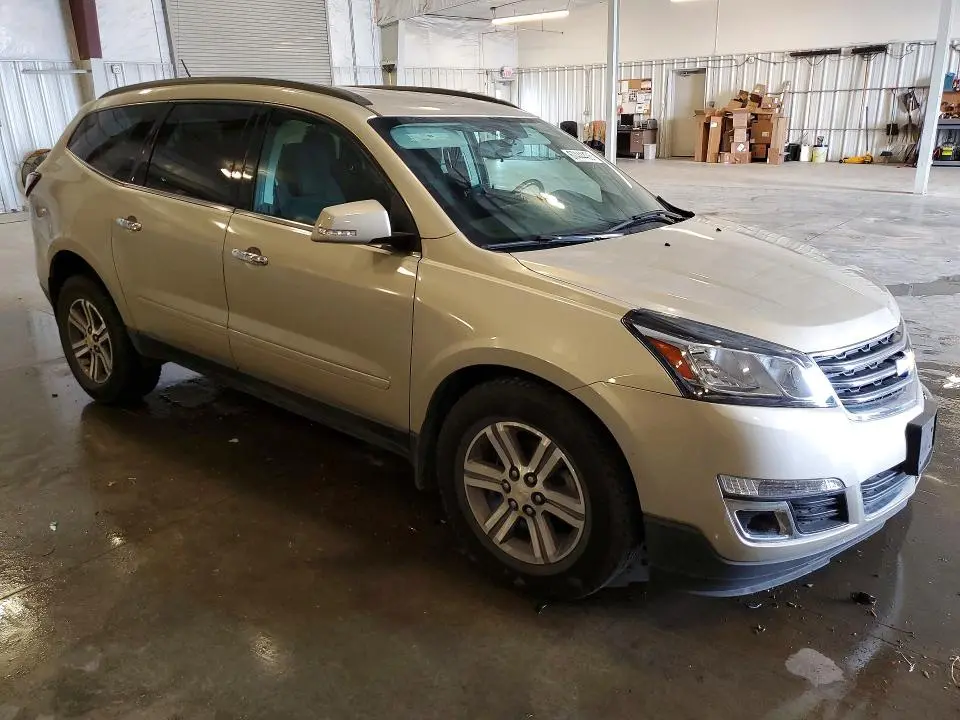 2015 CHEVROLET TRAVERSE LT  