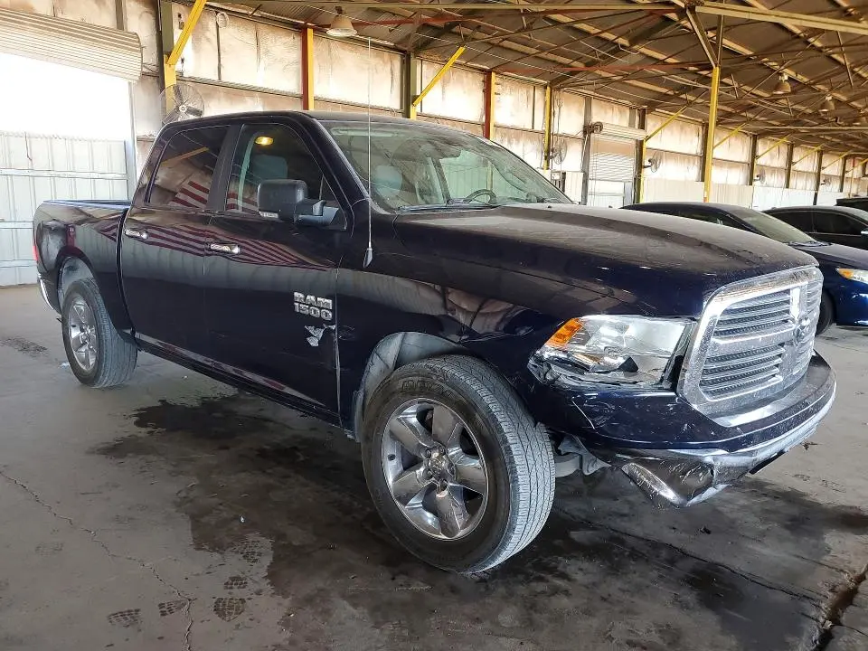2018 RAM 1500 SLT  