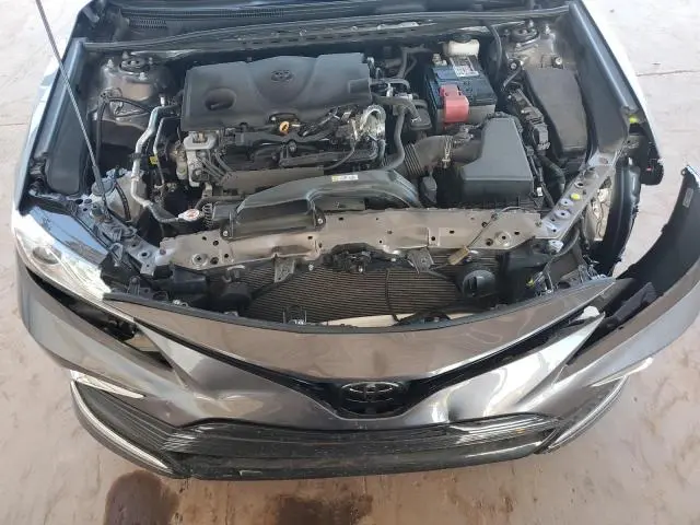 2022 TOYOTA CAMRY XLE  