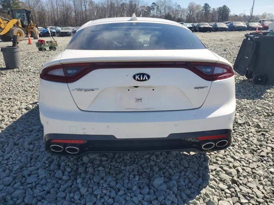 2018 KIA STINGER GT  