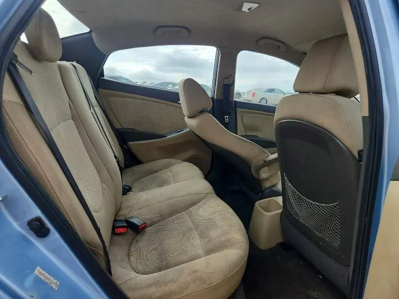 2013 HYUNDAI ACCENT GLS  