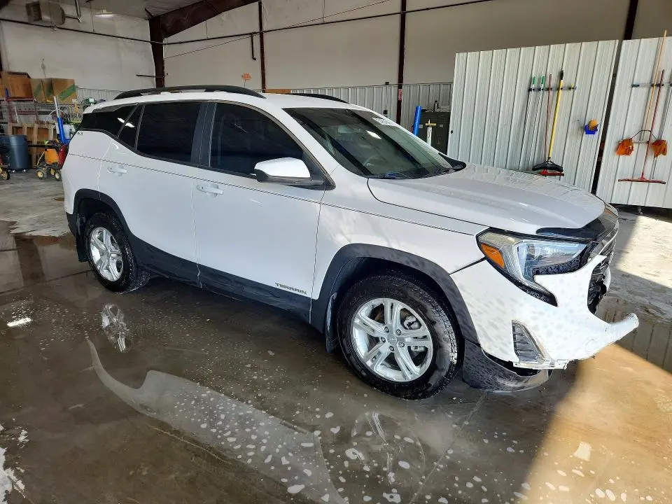 2021 GMC TERRAIN SLE  