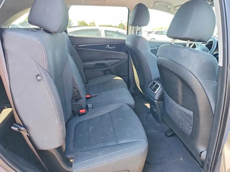 2020 KIA SORENTO LX  