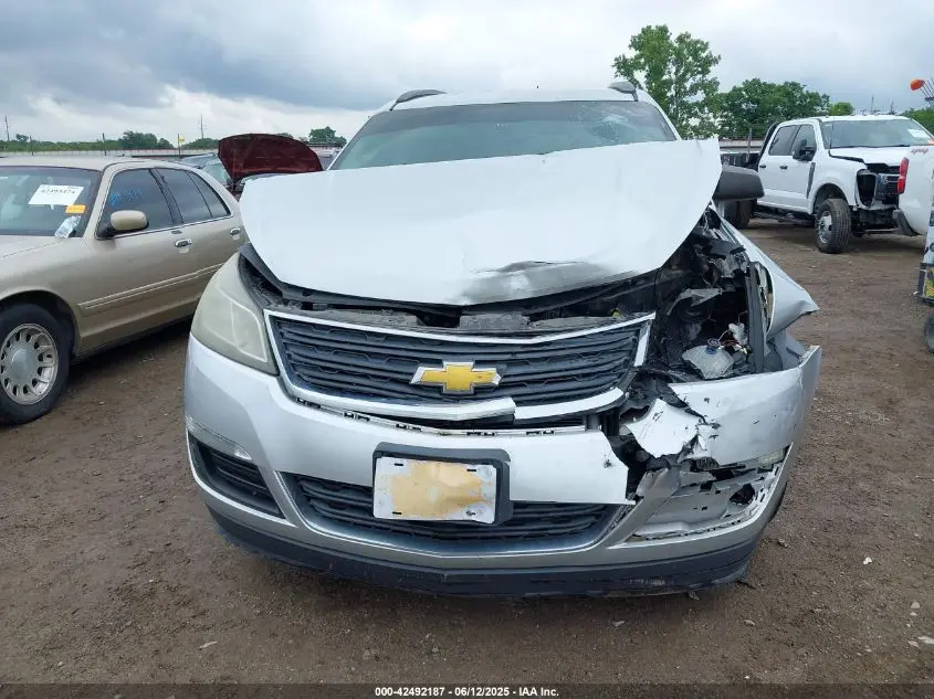 2014 CHEVROLET TRAVERSE LS