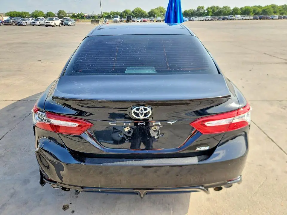 2018 TOYOTA CAMRY XSE  