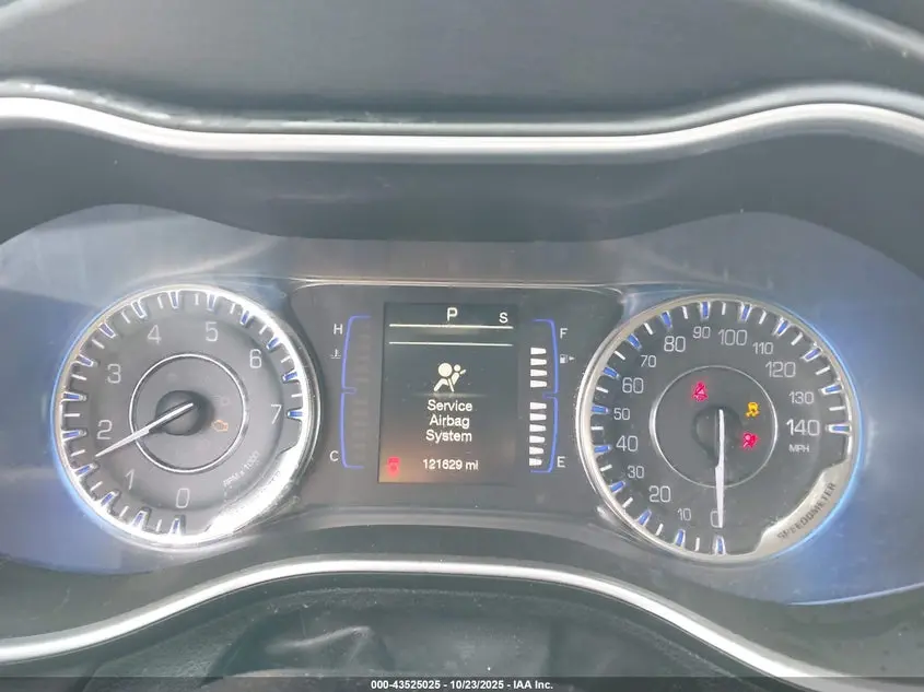 2016 CHRYSLER 200 LIMITED