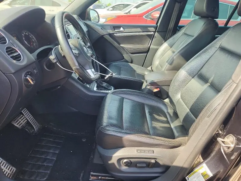 2014 VOLKSWAGEN TIGUAN S  