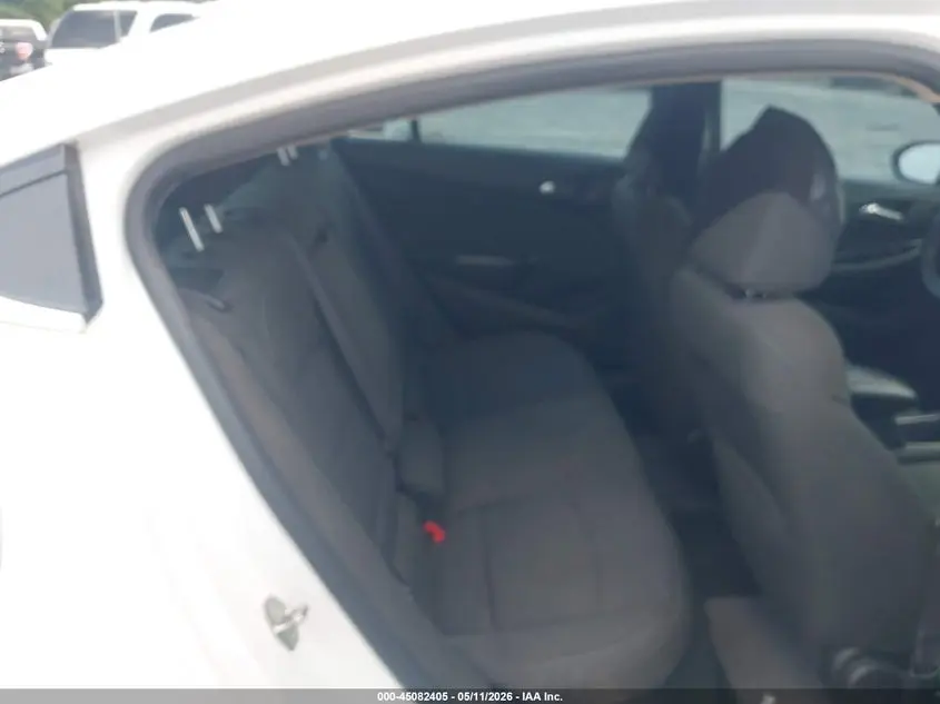 2017 CHEVROLET CRUZE LT AUTO