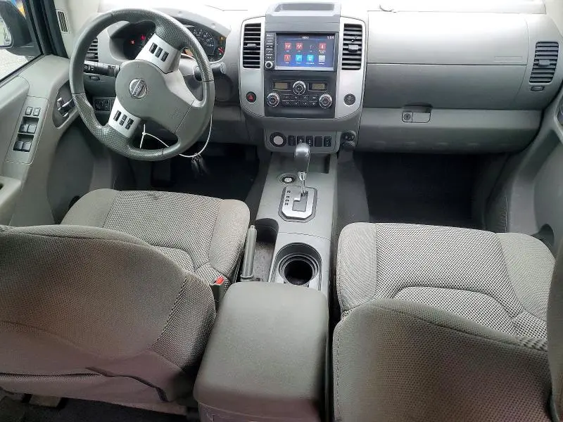 2021 NISSAN FRONTIER SV  