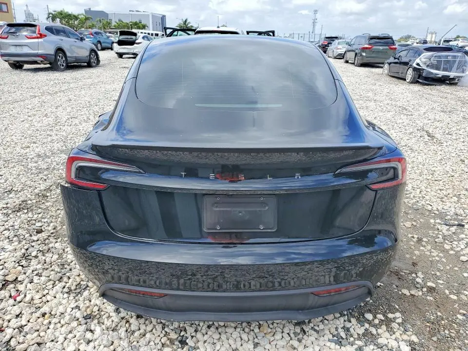 2025 TESLA MODEL 3   